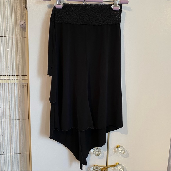 Sirens Black Slit Lace Asymmetrical Skirt Size XS - Picture 2 of 16